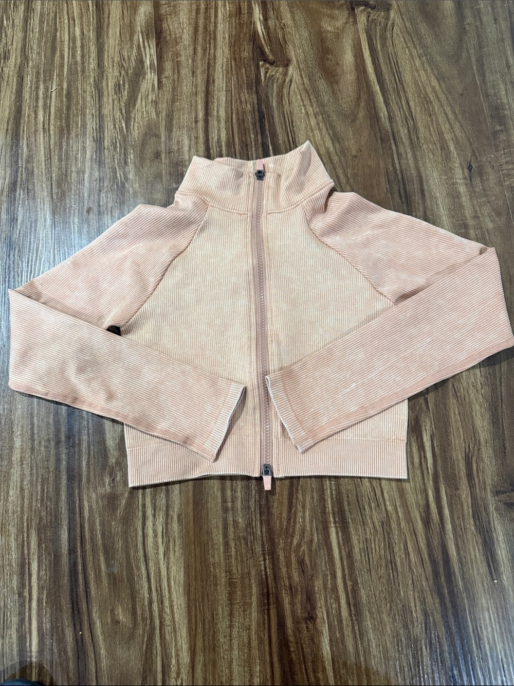 Mono B Cropped Zip-Up Jacket in Blush Pink